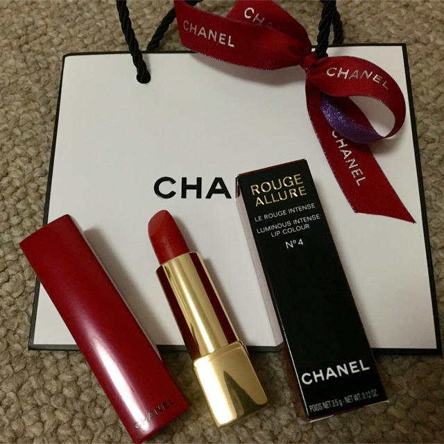 CHANEL - ★シャネル 2017 クリスマス限定 完売 #No.4 リップ 口紅 ラッピングの通販 by プロフ必読｜シャネルならラクマ