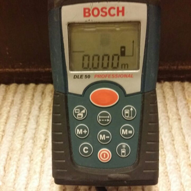 BOSCH(ボッシュ)のBOSHC　DL50プロフェッショナル　デジタルレーザーメーター スポーツ/アウトドアの自転車(工具/メンテナンス)の商品写真