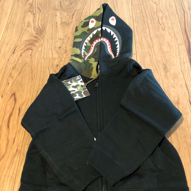 A BATHING APE(アベイシングエイプ)のエイプ A BATHING APE キッズ パーカー キッズ/ベビー/マタニティのキッズ服男の子用(90cm~)(その他)の商品写真