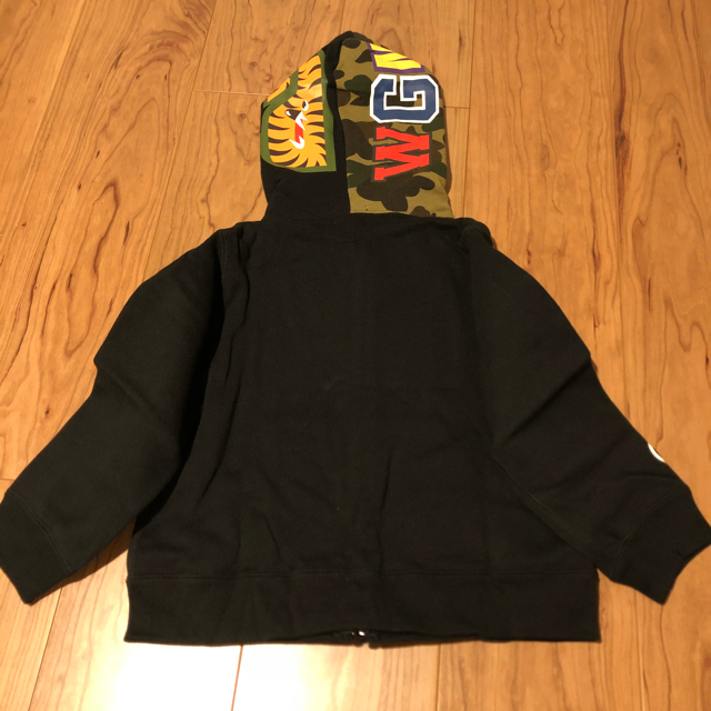 A BATHING APE(アベイシングエイプ)のエイプ A BATHING APE キッズ パーカー キッズ/ベビー/マタニティのキッズ服男の子用(90cm~)(その他)の商品写真