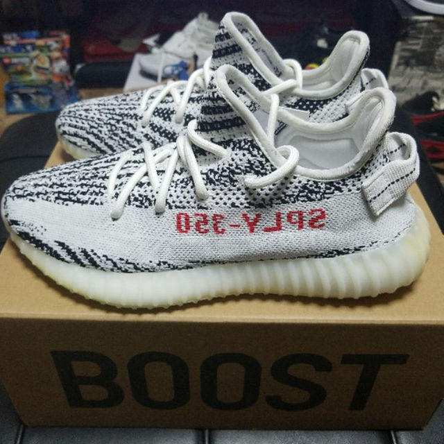 yeezy zebra 25.5cm 新品　nmd supreme kith