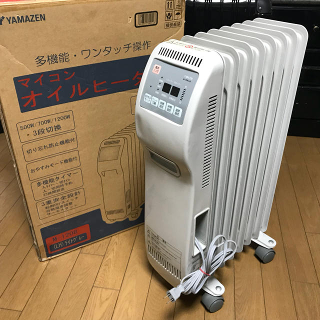 山善(ヤマゼン)の☆完動品 オイルヒーター YAMAZEN 山善 M-120B(LH) 暖房器☆ スマホ/家電/カメラの冷暖房/空調(オイルヒーター)の商品写真