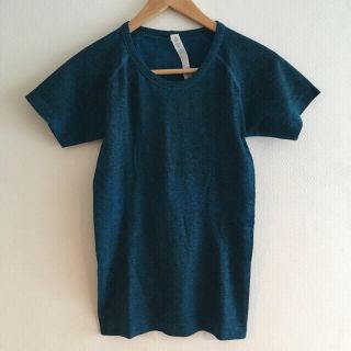 *outlet* lululemon size4 T-shirt