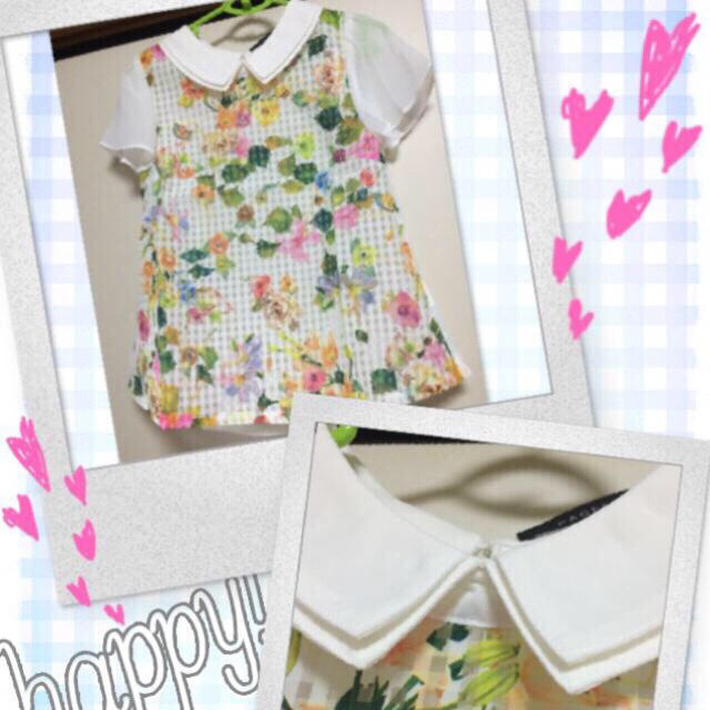 PAGEBOY(ページボーイ)の最終値下♡ページボーイのフラワーブラウス レディースのトップス(シャツ/ブラウス(半袖/袖なし))の商品写真