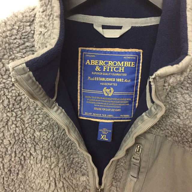 Abercrombie&Fitch(アバクロンビーアンドフィッチ)のICHIRO様専用アバクロ  モコモコジャケット メンズのメンズ その他(その他)の商品写真