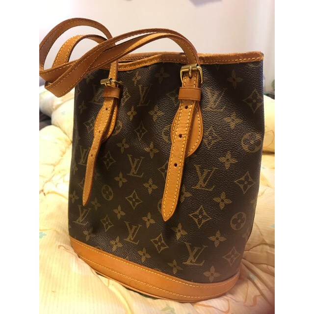 LOUIS VUITTON　バケツバッグ