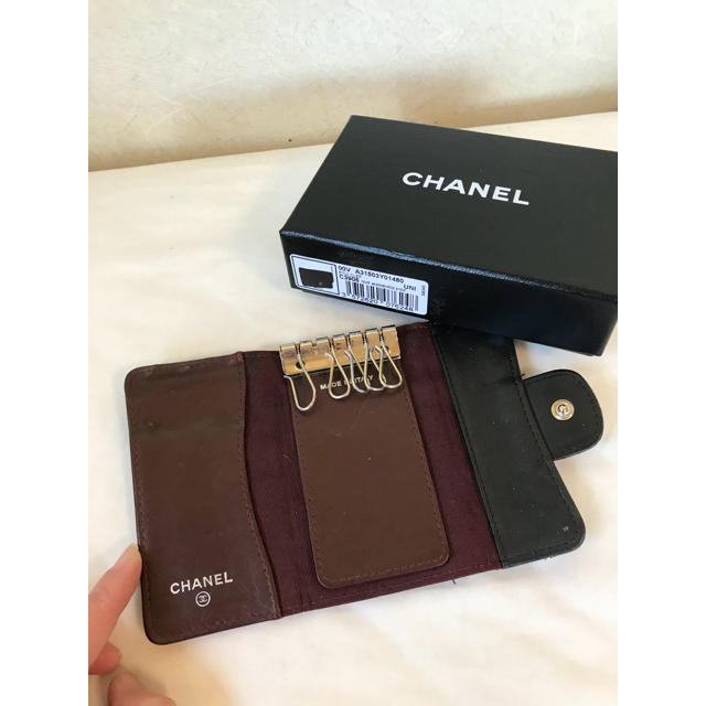 CHANEL(シャネル)の正規品 ワケあり シャネル マトラッセ キーケースブラック レディースのファッション小物(キーケース)の商品写真