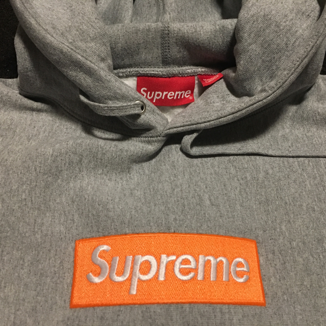 数々のアワードを受賞】 Logo Box Mサイズ - Supreme Hooded 国内正規