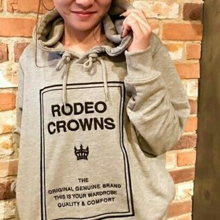 ロデオクラウンズ(RODEO CROWNS)の新品✩RODEO CROWNS✩RCWB✩BIG BOX LOGO パーカー(パーカー)