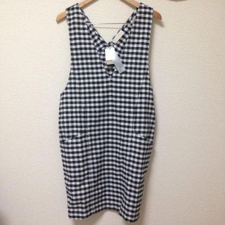 ダブルクローゼット(w closet)のwcloset未使用ジャンパースカート(ひざ丈ワンピース)