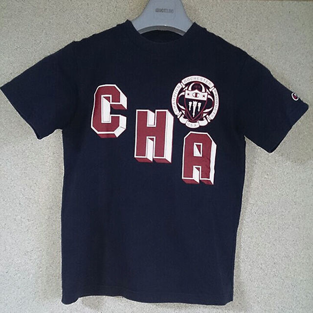 Champion(チャンピオン)のTシャツ 半袖 チャンピオン 美品 キッズ/ベビー/マタニティのキッズ服男の子用(90cm~)(Tシャツ/カットソー)の商品写真