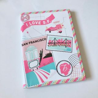 ベネフィット(Benefit)のbenefit ✳︎ パスポートカバー(旅行用品)