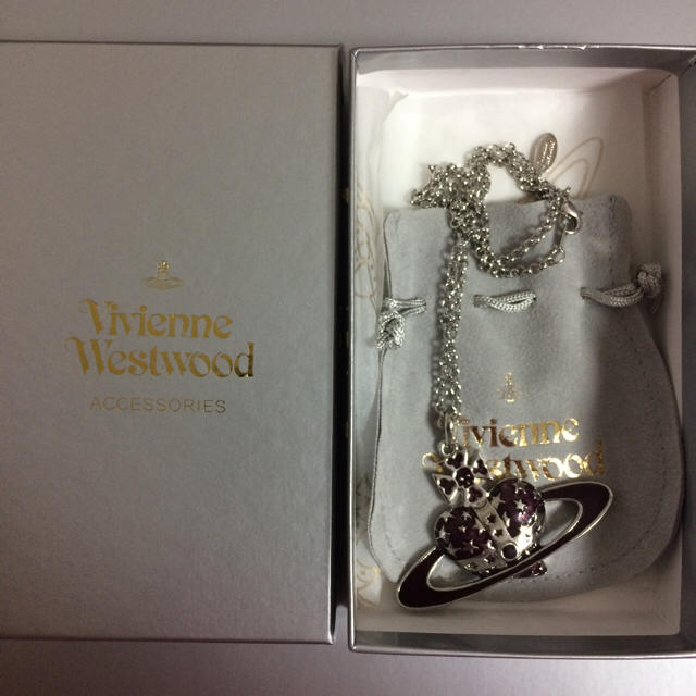 《 新品 》Vivienne Westwood ネックレス ハート 箱付き