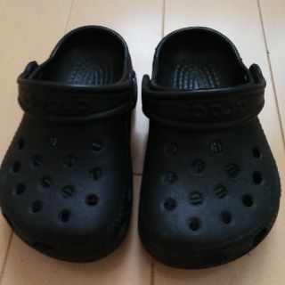 クロックス(crocs)のクロックス  13cm ブラック(サンダル)