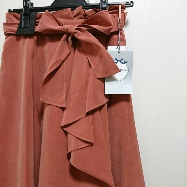 Rirandture(リランドチュール)の値下げ2017新品☆こじはる リランドチュール オータムアシメ リボン スカート レディースのスカート(ひざ丈スカート)の商品写真