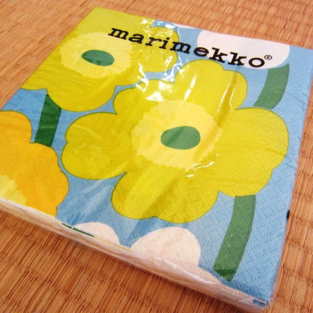 marimekko(マリメッコ)の♪値下げ♪  ウニッコ ペーパーナプキン　おまけ付き インテリア/住まい/日用品のキッチン/食器(その他)の商品写真