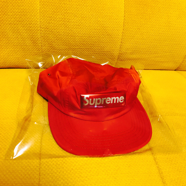 Supreme(シュプリーム)のSupreme - Liquid Metal Logo Camp Cap メンズの帽子(キャップ)の商品写真
