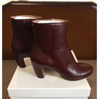 マルタンマルジェラ(Maison Martin Margiela)の新品62%off マルジェラ ショートブーツ バーガンディ(ブーツ)