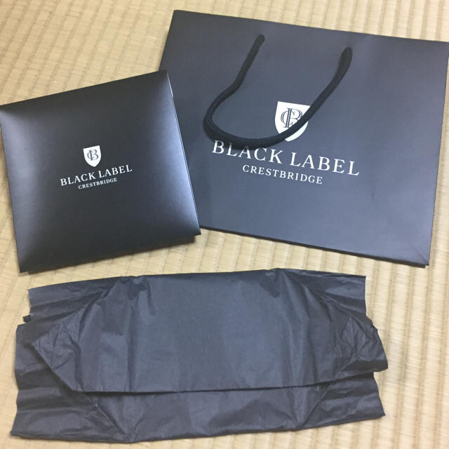 BLACK LABEL CRESTBRIDGE(ブラックレーベルクレストブリッジ)のブラックレーベル ハンカチ2枚とラッピング メンズのファッション小物(ハンカチ/ポケットチーフ)の商品写真