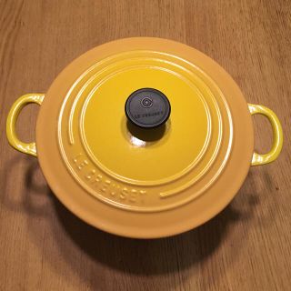 ルクルーゼ(LE CREUSET)のル・クルーゼ ココット・ロンド 22cm イエロー サフラン(鍋/フライパン)