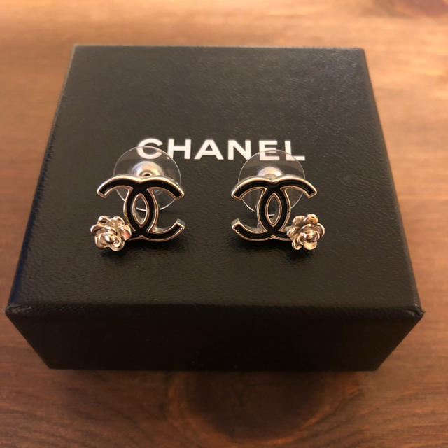 CHANEL - CHANEL ピアス フラワー 花 の通販 by ギィ2914's shop