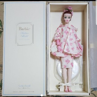 Barbieファッションモデルコレクションハイティーアンドセイヴォリーズ