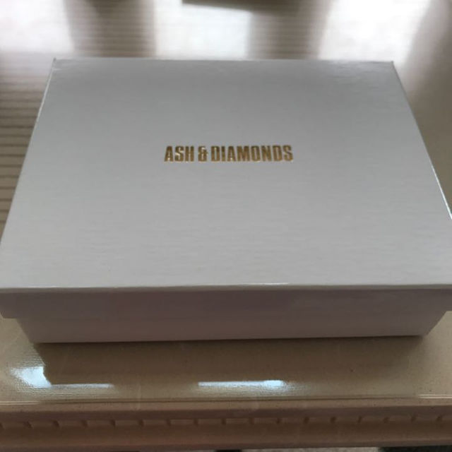 ASH&DIAMONDS(アッシュアンドダイアモンド)の最終値下げ‼️ASH & DIAMONDS財布 レディースのファッション小物(財布)の商品写真