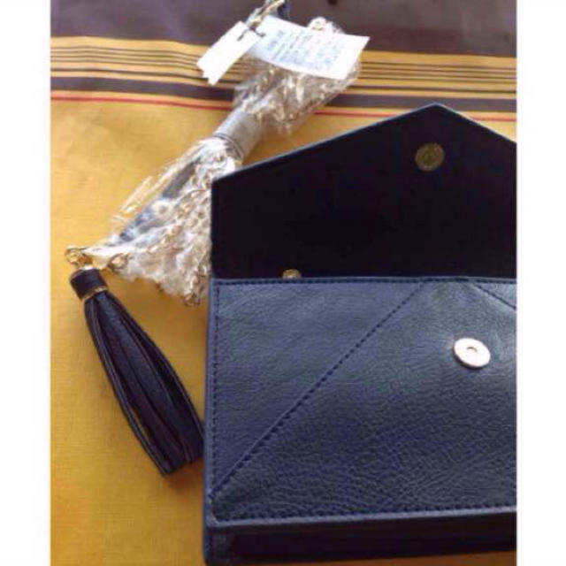 Soareak(ソアリーク)のお財布ショルダー クラッチバッグ  ネイビー レディースのバッグ(ショルダーバッグ)の商品写真
