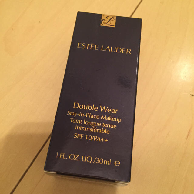 新品 ESTEE LAUDER ダブルウエアファンデーション クールバニラ