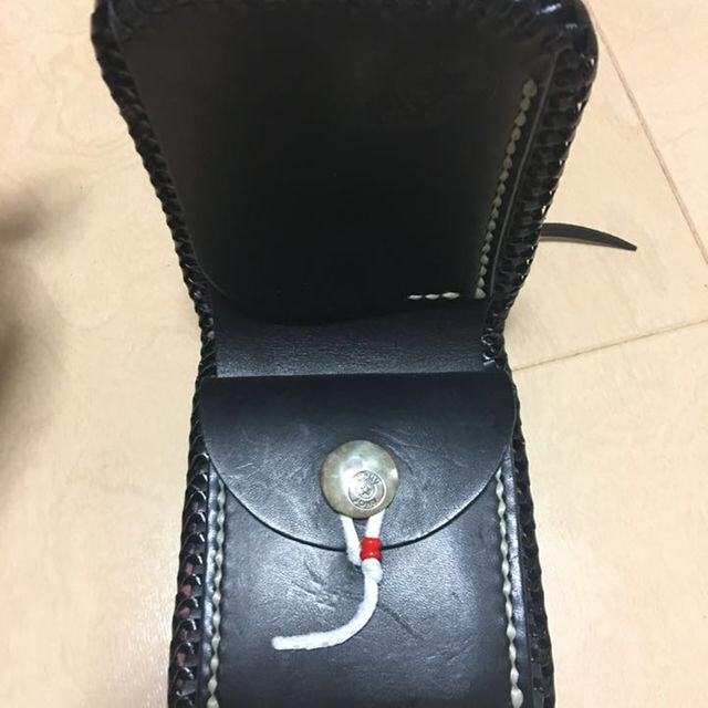 クリスマスローズ ラッキージョン二つ折り財布 | www.chezmoiny.com