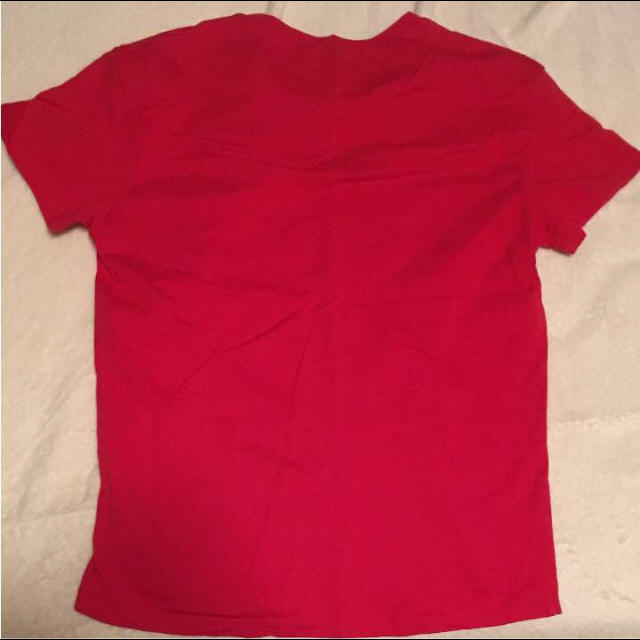 NIKE(ナイキ)のNIKE 半袖シャツ 赤 レディースのトップス(Tシャツ(半袖/袖なし))の商品写真