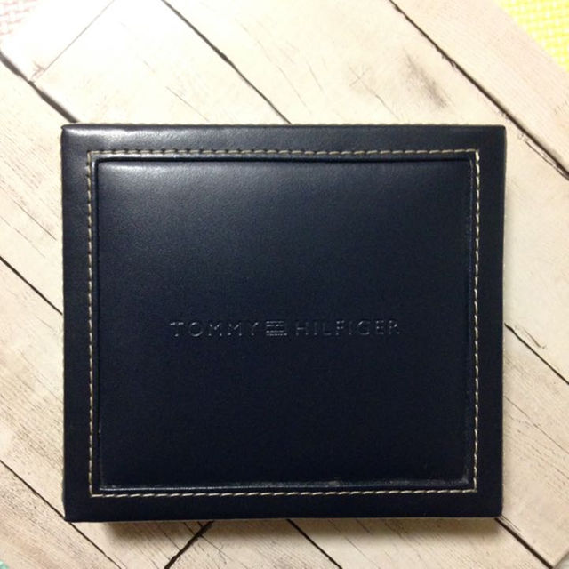 TOMMY HILFIGER(トミーヒルフィガー)のトミー 財布 箱 小物入れ メンズのファッション小物(折り財布)の商品写真