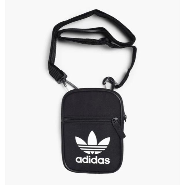 adidas(アディダス)の★送料無料★UK直輸入★アディダス オリジナルス★フェスティバルバッグ★黒x白★ メンズのバッグ(ショルダーバッグ)の商品写真