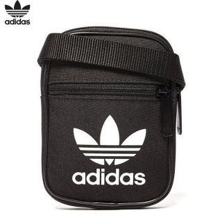 アディダス(adidas)の★送料無料★UK直輸入★アディダス オリジナルス★フェスティバルバッグ★黒x白★(ショルダーバッグ)