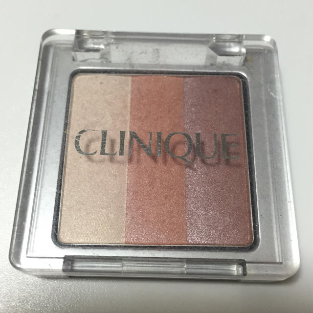 CLINIQUE(クリニーク)のクリニーク ブラッシュパウダー ピオニー コスメ/美容のベースメイク/化粧品(アイシャドウ)の商品写真