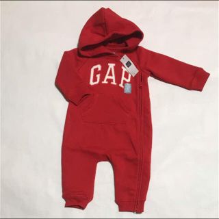 ベビーギャップ(babyGAP)の新品タグ付 gap カバーオール 70 レッド(カバーオール)