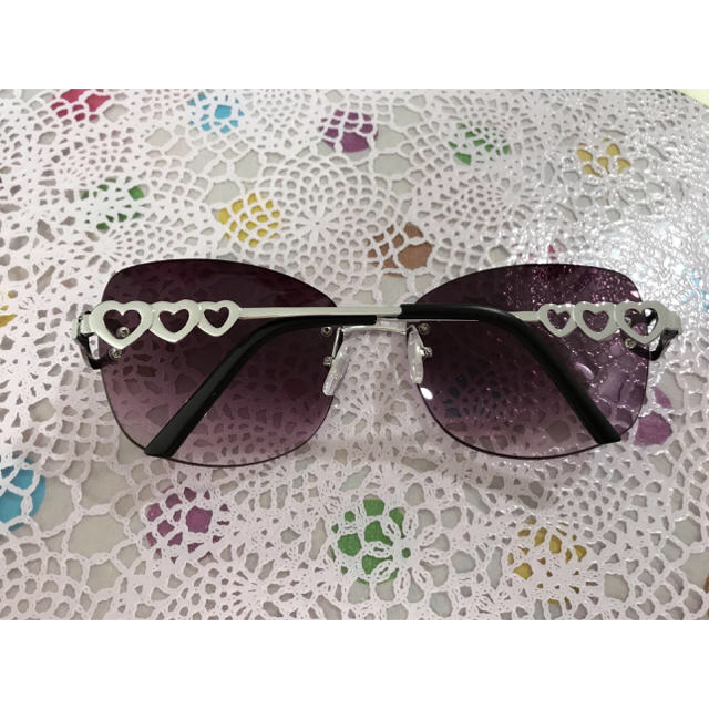 3coins スリーコインズ サングラス ハートの通販 By ほっちゃん S Shop スリーコインズならラクマ 3coins スリーコインズ サングラス ハートの通販 By ほっちゃん S Shop スリーコインズならラクマ