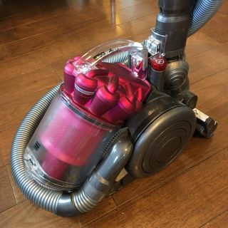 ダイソン(Dyson)の☆本日限り☆送料込☆Dyson DC26(掃除機)