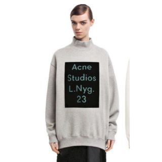 お得在庫あ ACNE ロゴスウェットの通販 by Shu shop｜アクネならラクマ