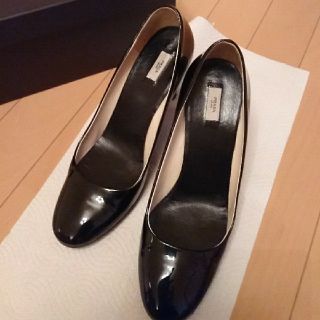 プラダ(PRADA)の本物☆PRADAエナメルパンプス☆(ハイヒール/パンプス)