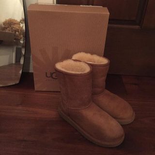 アグ(UGG)のUGG キッズ クラシック 20cm デッカーズジャパン kids(ブーツ)