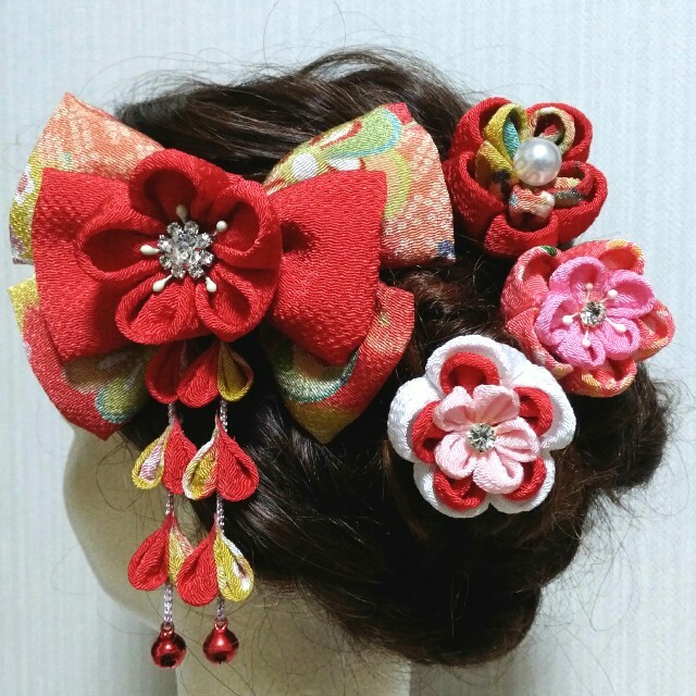 shimo様専用　髪飾り　 ハンドメイドのアクセサリー(ヘアアクセサリー)の商品写真