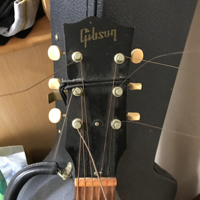 Gibson(ギブソン)のギブソン j45 1997年製？ 楽器のギター(アコースティックギター)の商品写真