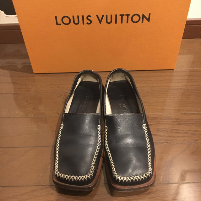 LOUIS VUITTON(ルイヴィトン)のルイヴィトン レディース シューズ レディースの靴/シューズ(ローファー/革靴)の商品写真