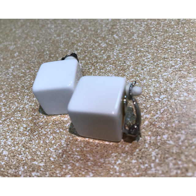 moussy(マウジー)のMOUSSY ブロック earring レディースのアクセサリー(イヤリング)の商品写真