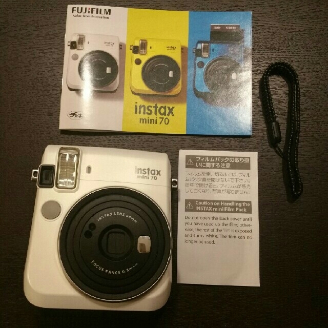 富士フイルム(フジフイルム)のチェキ instax mini 70  新品同様品  スマホ/家電/カメラのカメラ(フィルムカメラ)の商品写真