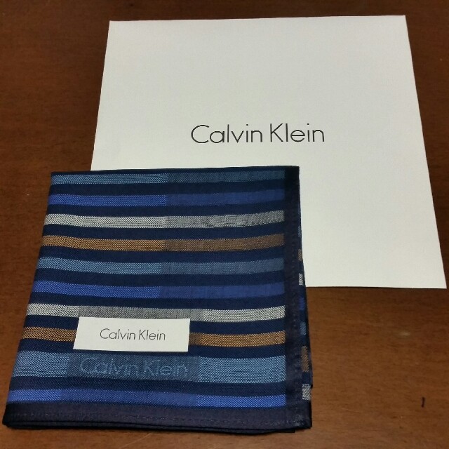 Calvin Klein(カルバンクライン)のｶﾙﾊﾞﾝ ｸﾗｲﾝ　ﾊﾝｶﾁ　Calvin Klein　CK メンズのファッション小物(ハンカチ/ポケットチーフ)の商品写真