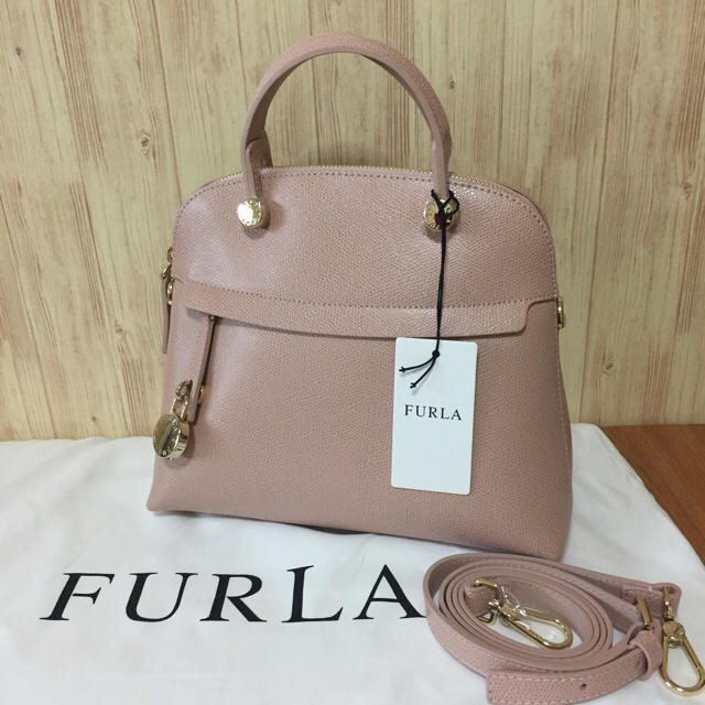 Furla(フルラ)の1点のみ‼︎ フルラ パイパーS ショルダーバッグ ピンク ♡ レディースのバッグ(ショルダーバッグ)の商品写真