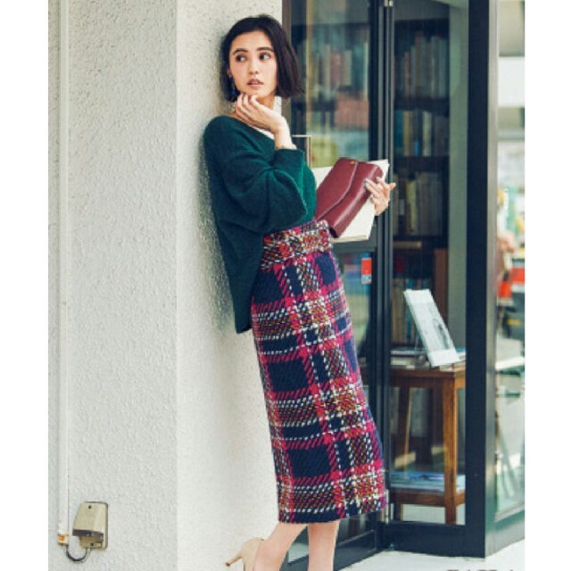 Mila Owen(ミラオーウェン)の新品･Mila Owen 	ベルト付タイトスカート PNK レディースのスカート(ひざ丈スカート)の商品写真