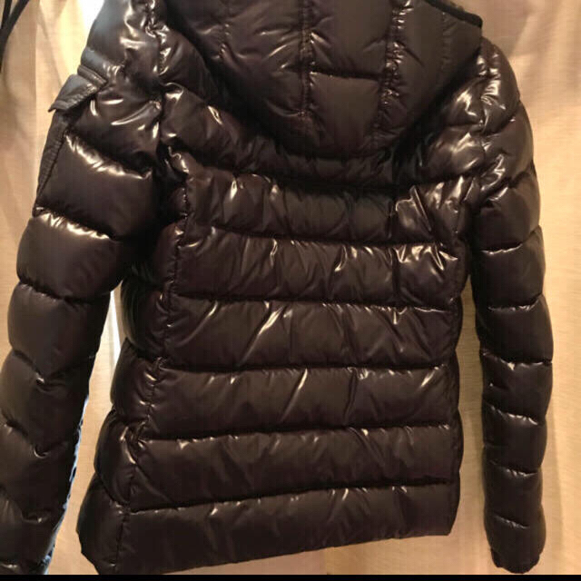 MONCLER(モンクレール)の最終値下げ！！モンクレール ブラウン レディース レディースのジャケット/アウター(ダウンジャケット)の商品写真